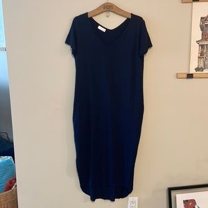 Lost in Layers l Midi Dress with pockets